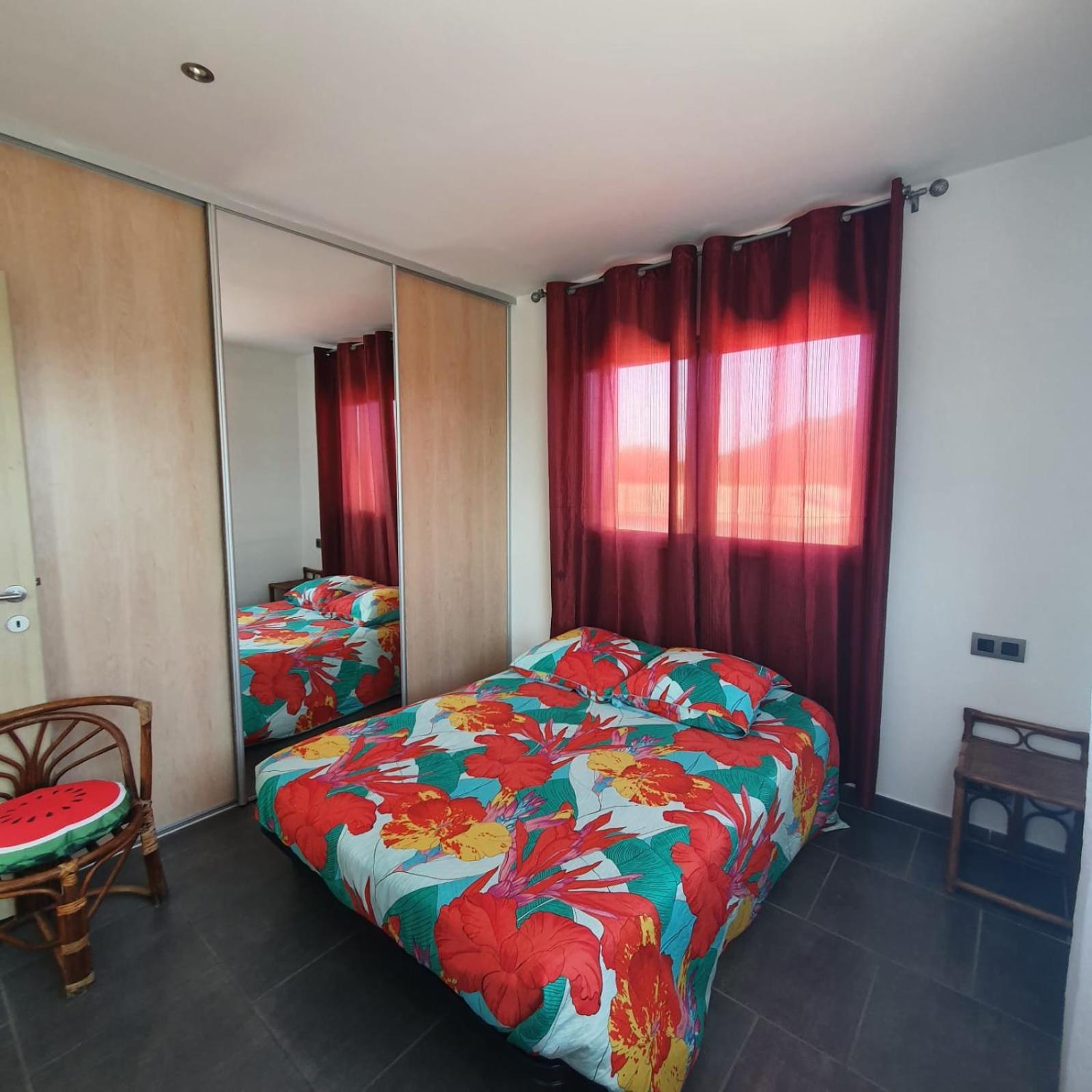 Chez J, Appartement A L'Etage, T3 Lecci Kültér fotó